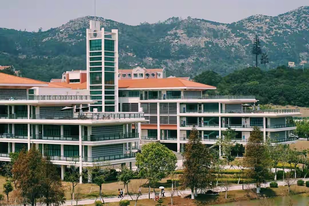 高考成绩631分，被民办院校录取！网友：幸亏学费不太离谱