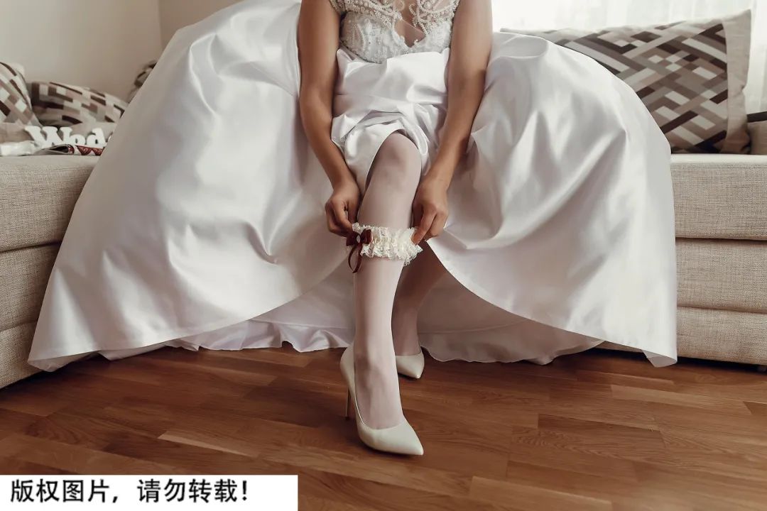 *袜丝**最初竟是为男性设计的!为什么充满诱惑?正经的科普来了