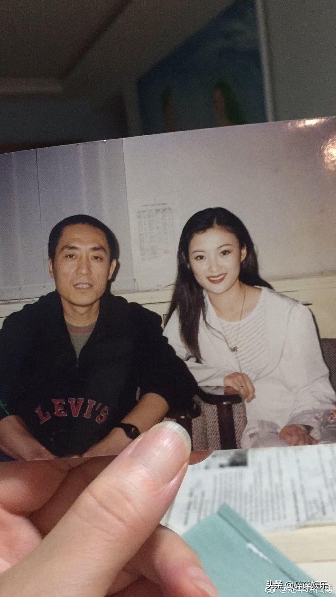 34年后，《十六岁的花季》两美境况迥异：白雪嫁豪门，陈非儿未婚