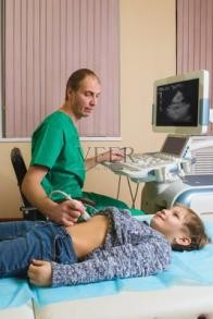 胆囊泥沙样结石能消失吗,胆囊结石微创手术后胀痛多久消失