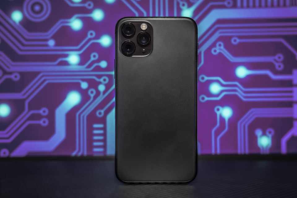 苹果手机lcd屏和oled屏的优缺点,苹果手机优缺点