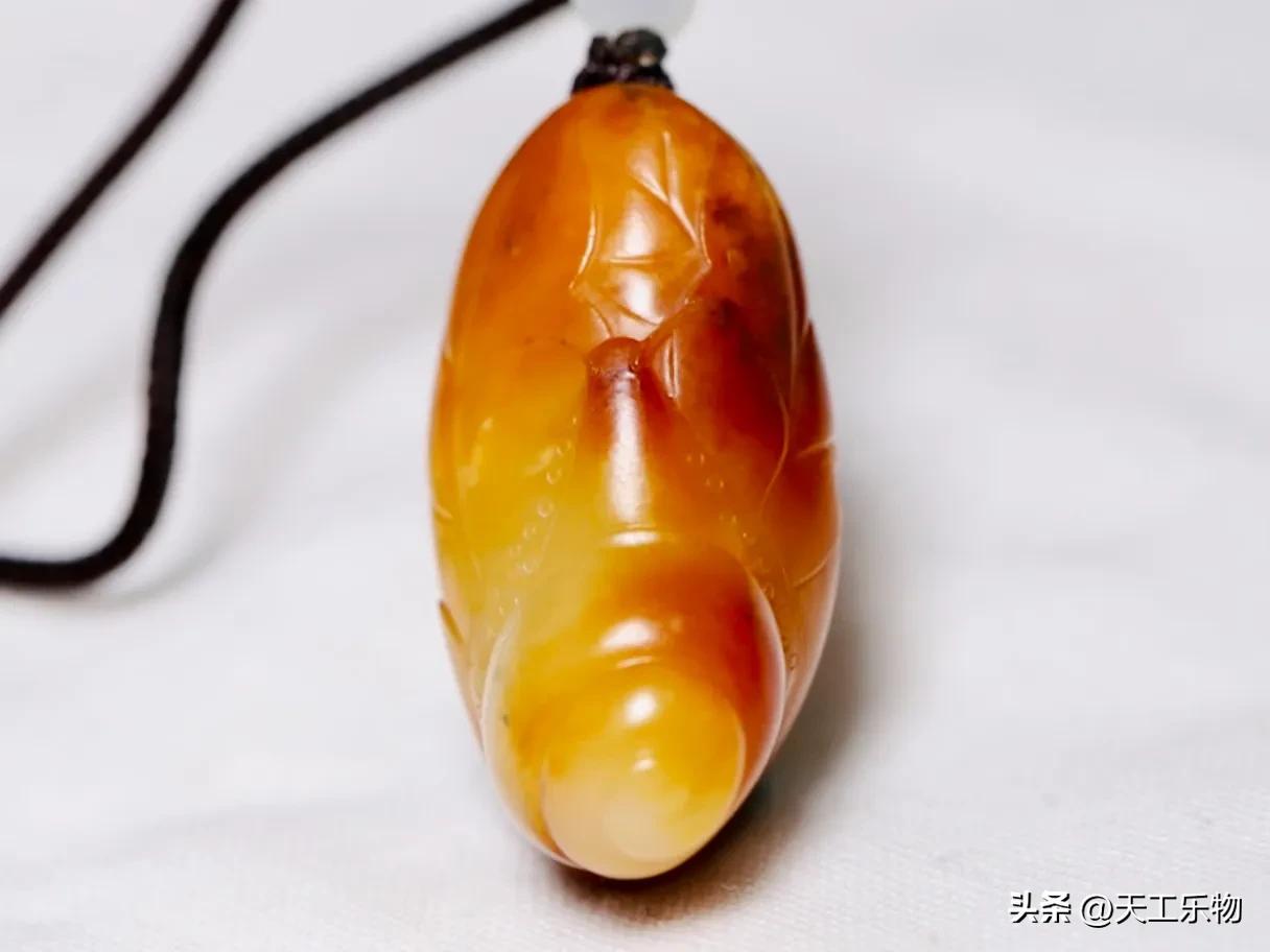 玛丽艳红皮籽料200克多少钱,玛丽艳的橘红皮籽料真假区别