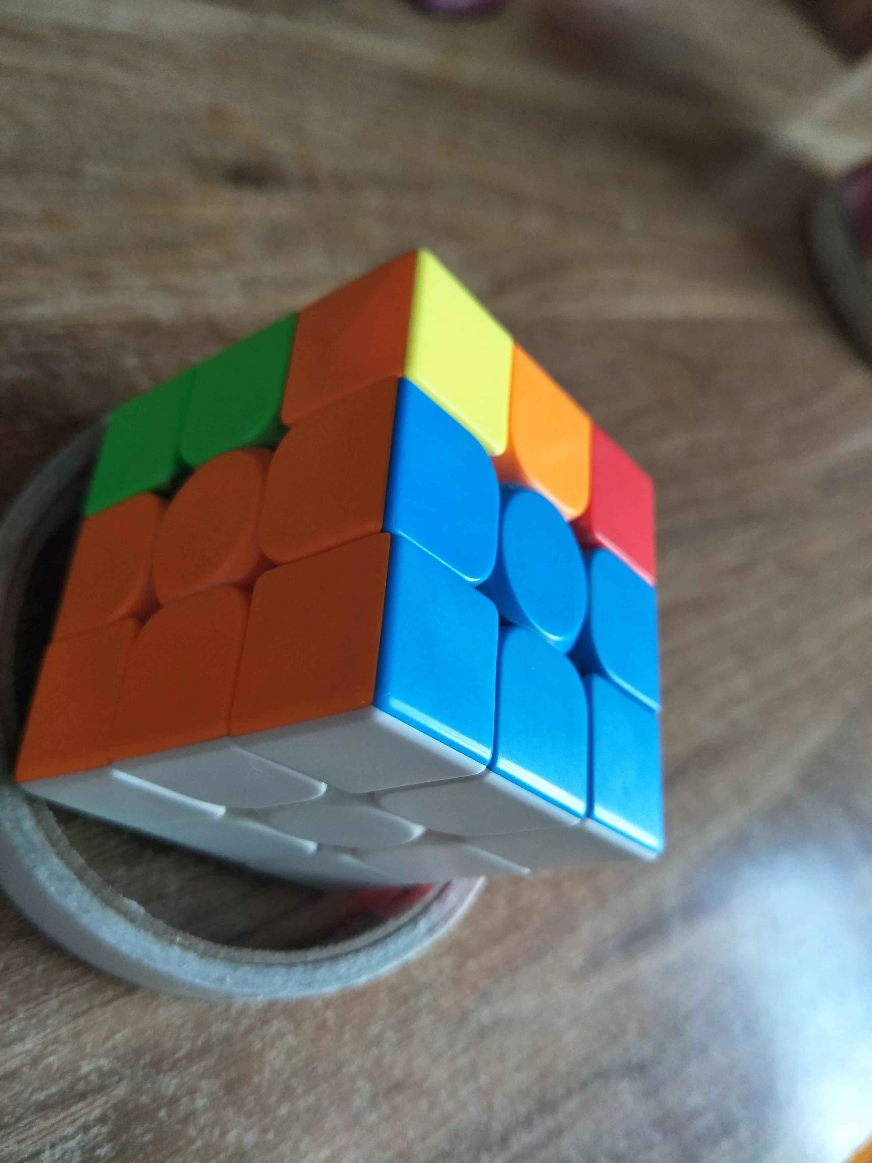 不记公式玩魔方的方法,魔方小站10秒复原三阶魔方公式