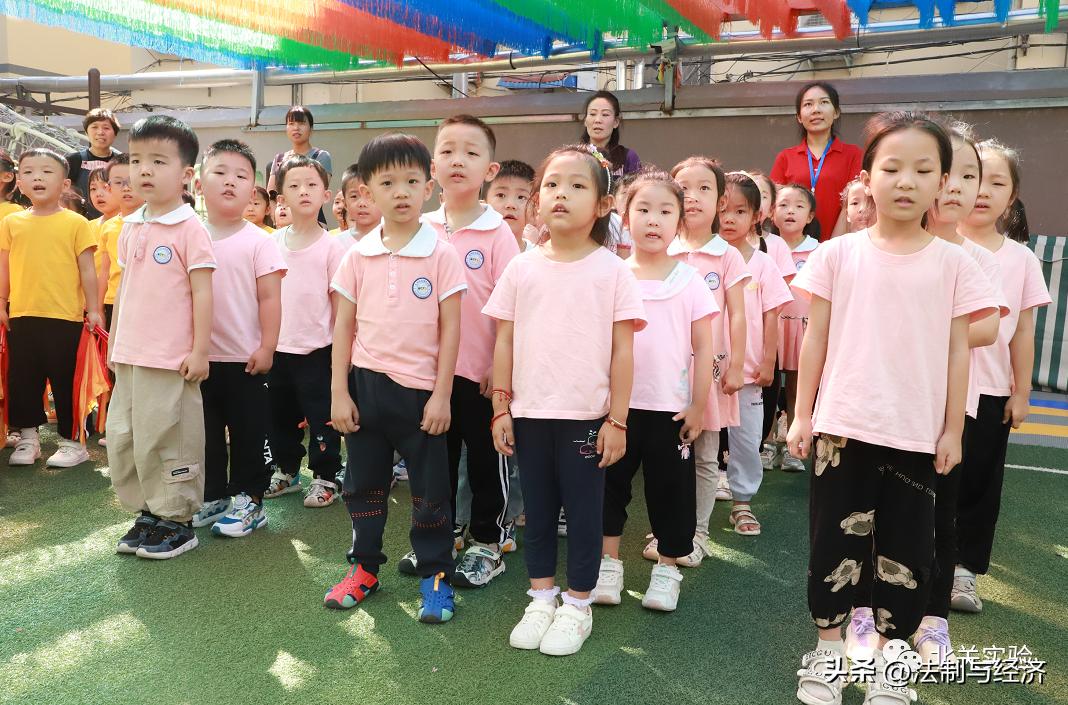 河南安阳：红歌嘹亮颂祖国——北关区实验幼儿园庆国庆系列活动