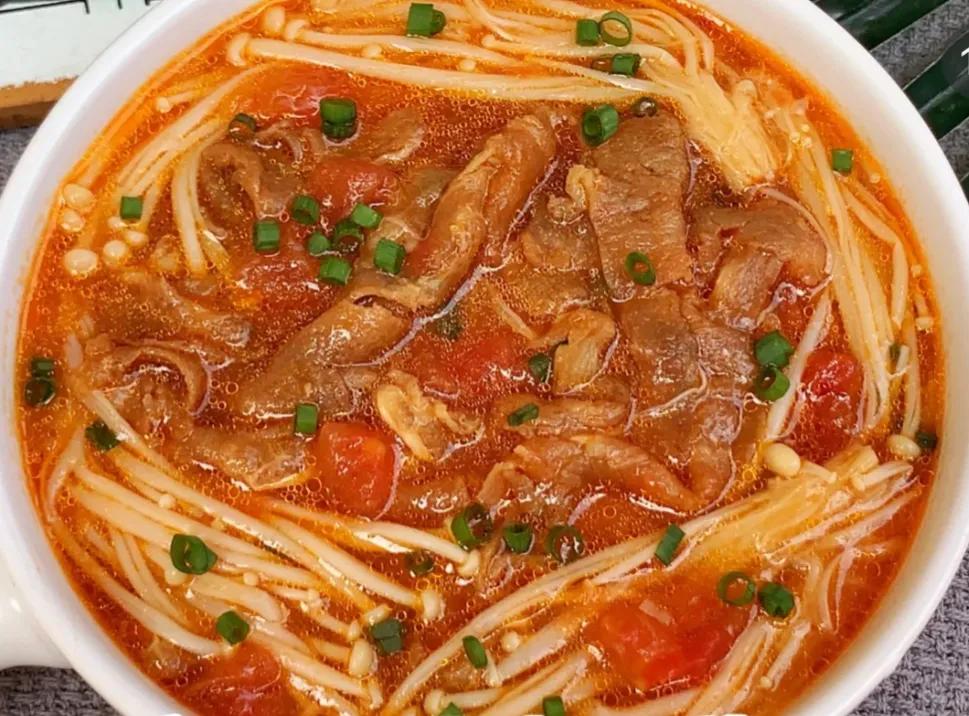 晚餐掉秤最快减肥汤一周不重样,晚餐最推荐喝什么减脂汤