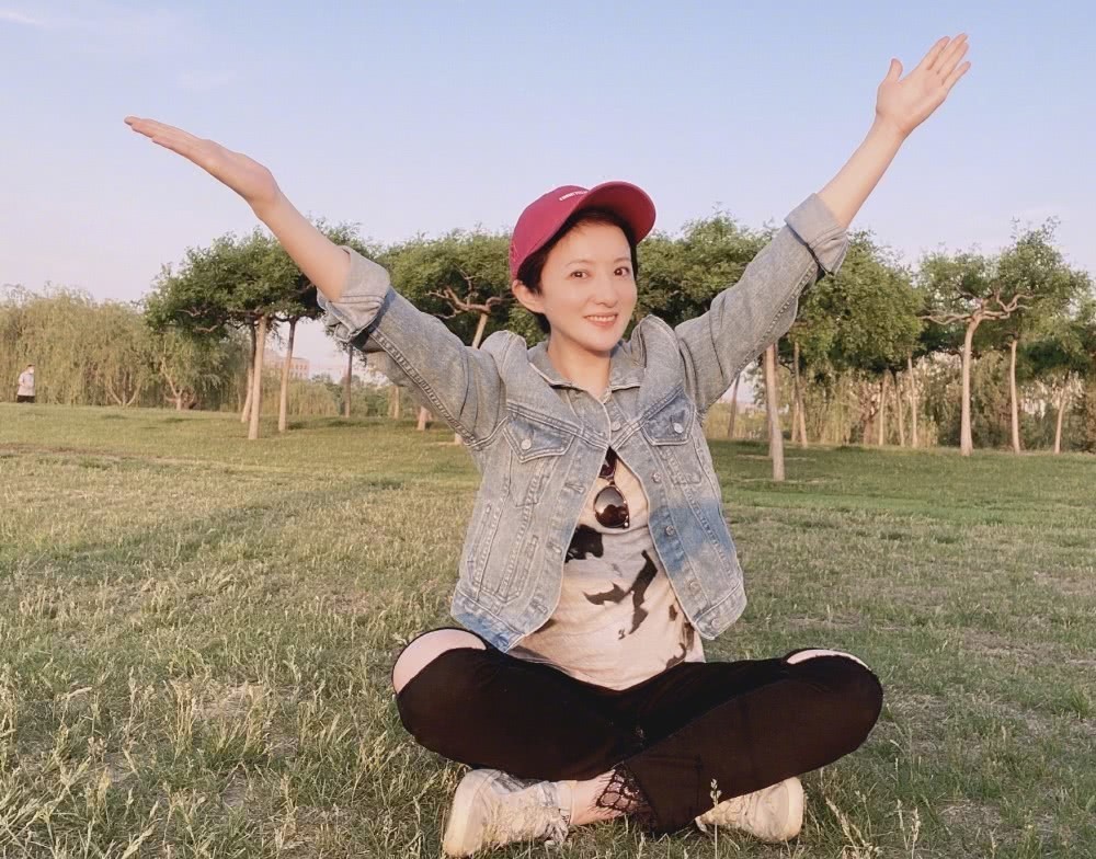 为什么金铭不和撒贝宁在一起,金铭和撒贝宁现状