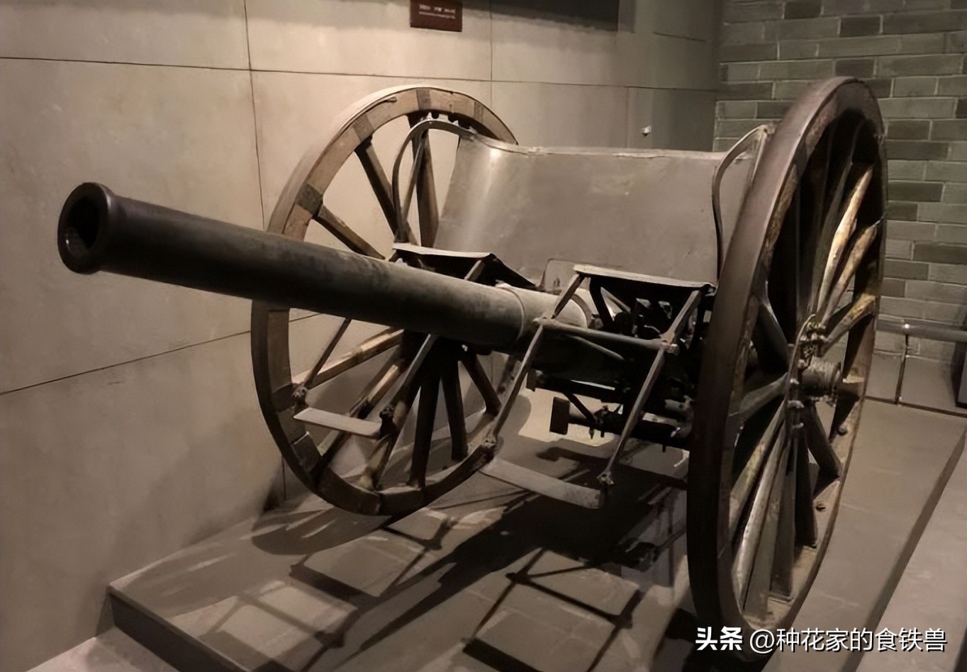 外行主导的*火军**采购案——糊涂蛋宋子文主导的火炮采购