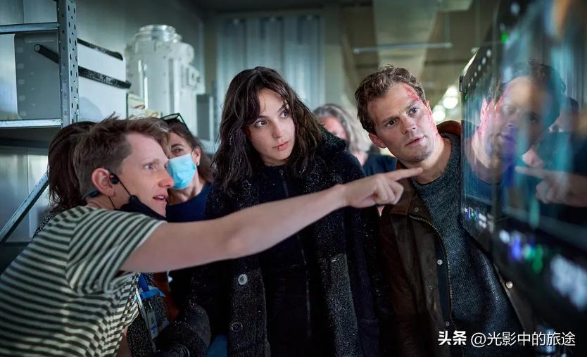 加朵网飞动作片《铁石心肠》，这是女人版007！还是《碟中谍》？