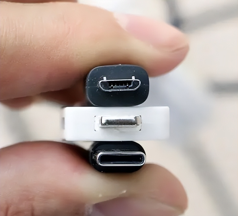 摊牌了？无视工信部的“最后通牒”，苹果：统一接口照样收钱