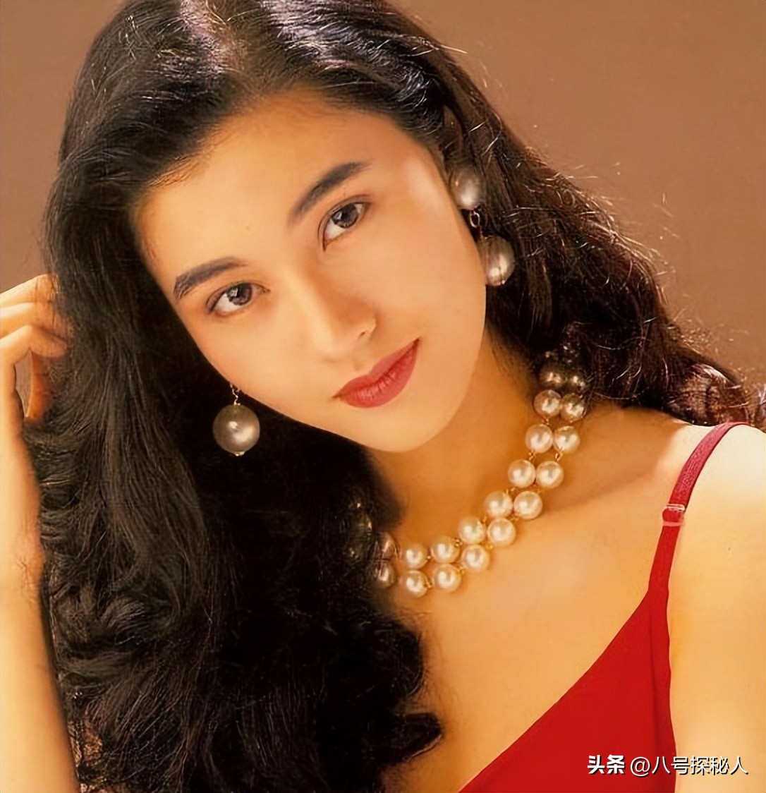 关之琳：背了那么多年高尔夫球的黑锅，终于被刘銮雄给澄清了