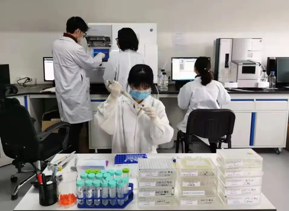 中国女学霸抗击疫情视频,疫情期间的女学霸演讲