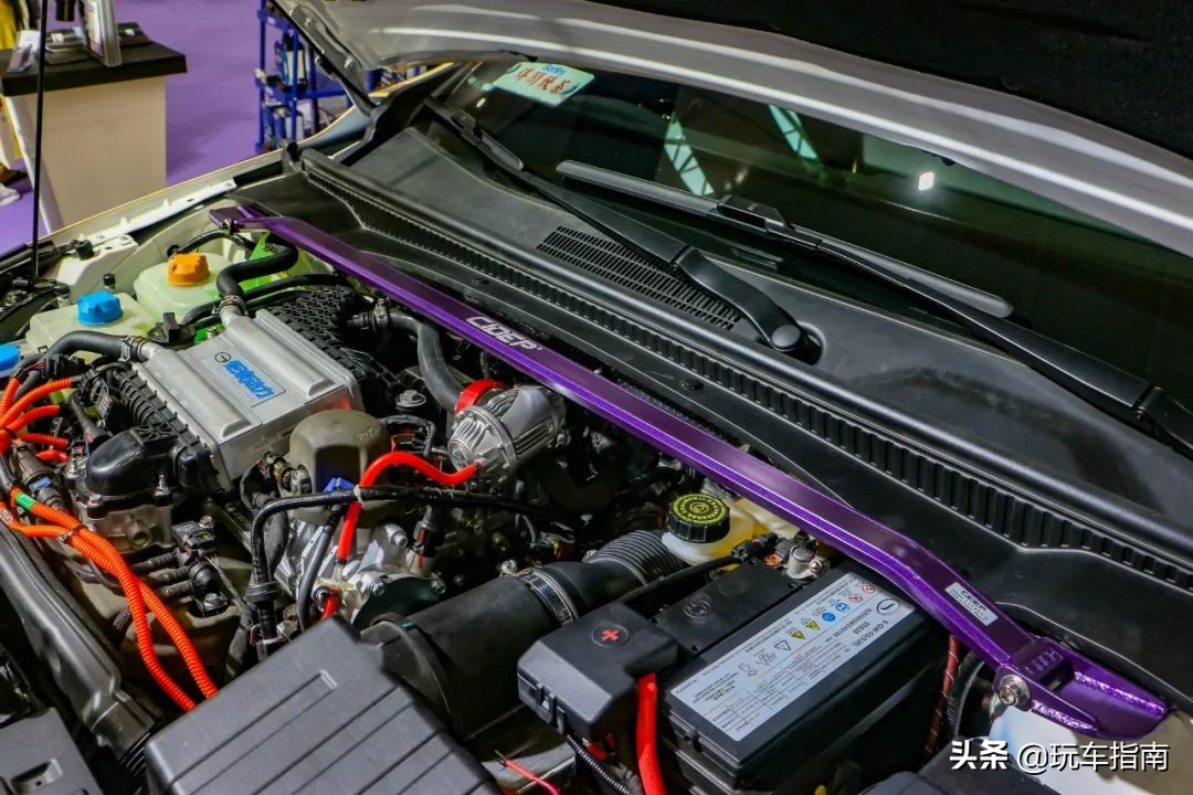 传祺影豹j152021跟2023款有什么区别,传祺影豹r1.5tr-style赛道版落地价