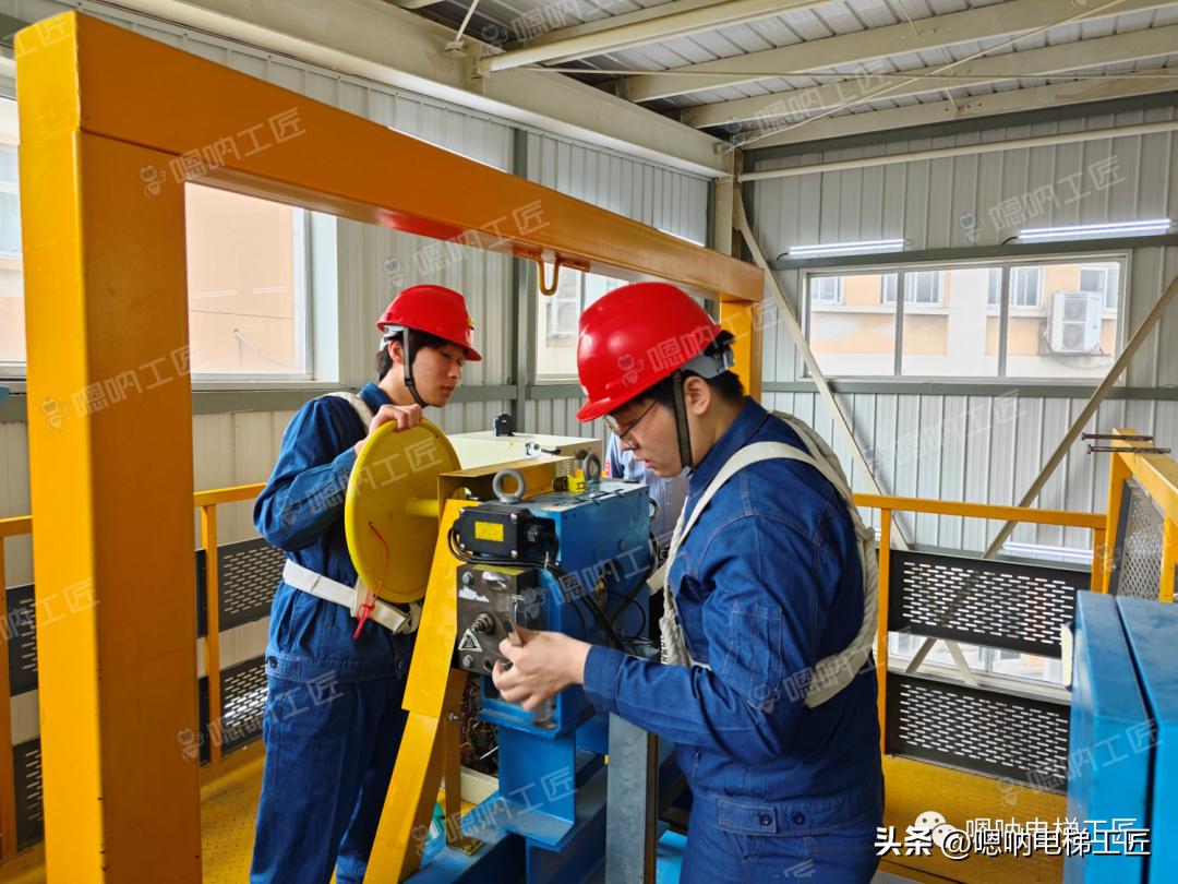 电梯维保技术员,电梯维保每人80台工资5000