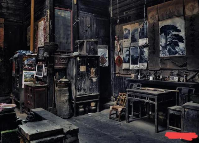 爷爷奶奶给的银元,挖出去世的爷爷藏的银元