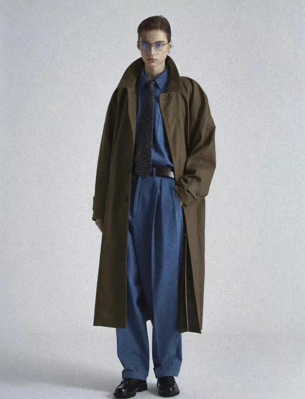 优雅、街头、暗黑揉为一体，拥有独特立体美学的韩国品牌