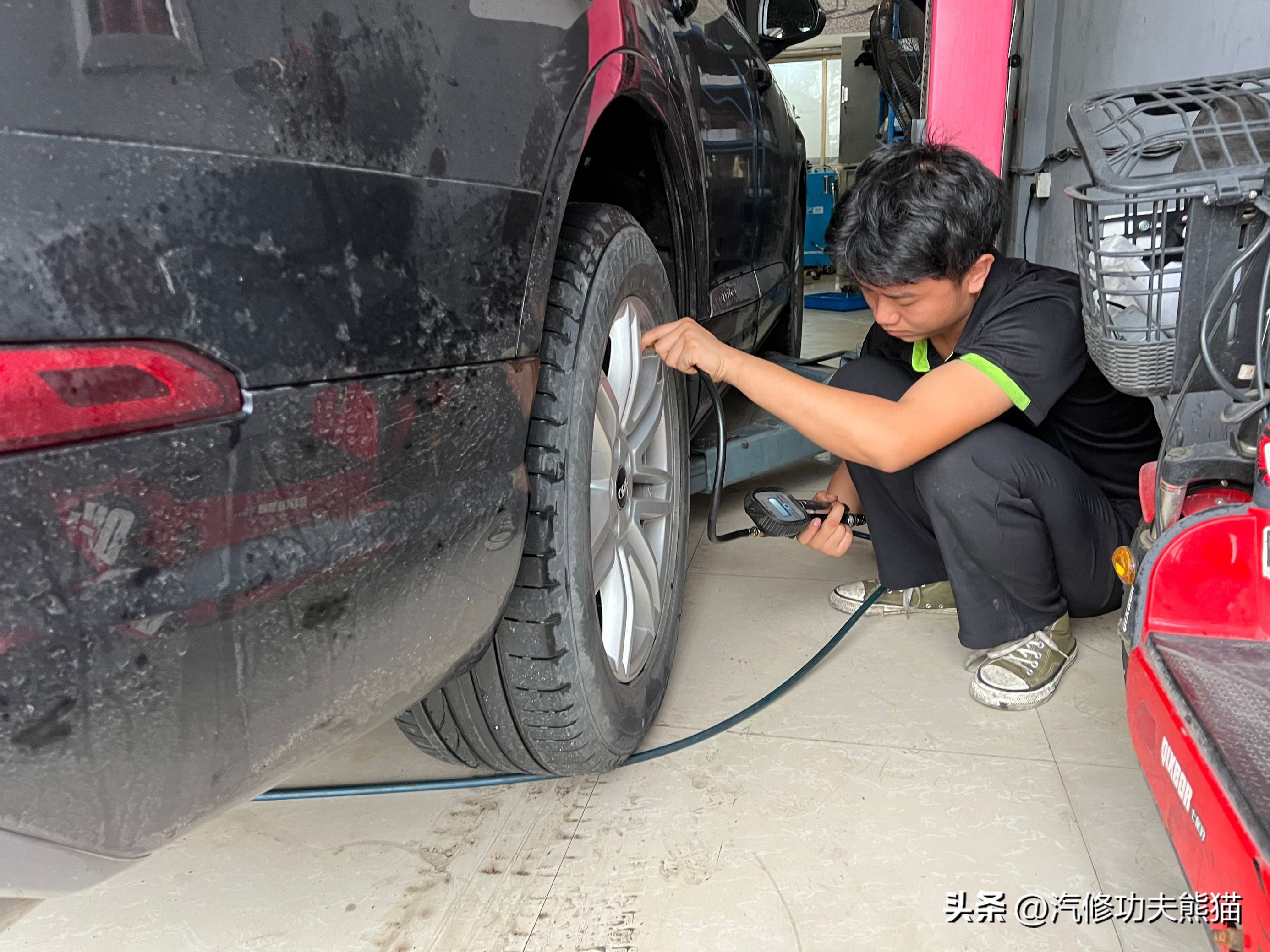 新款奥迪q72.0t保养,奥迪q7做大保养需要更换哪些