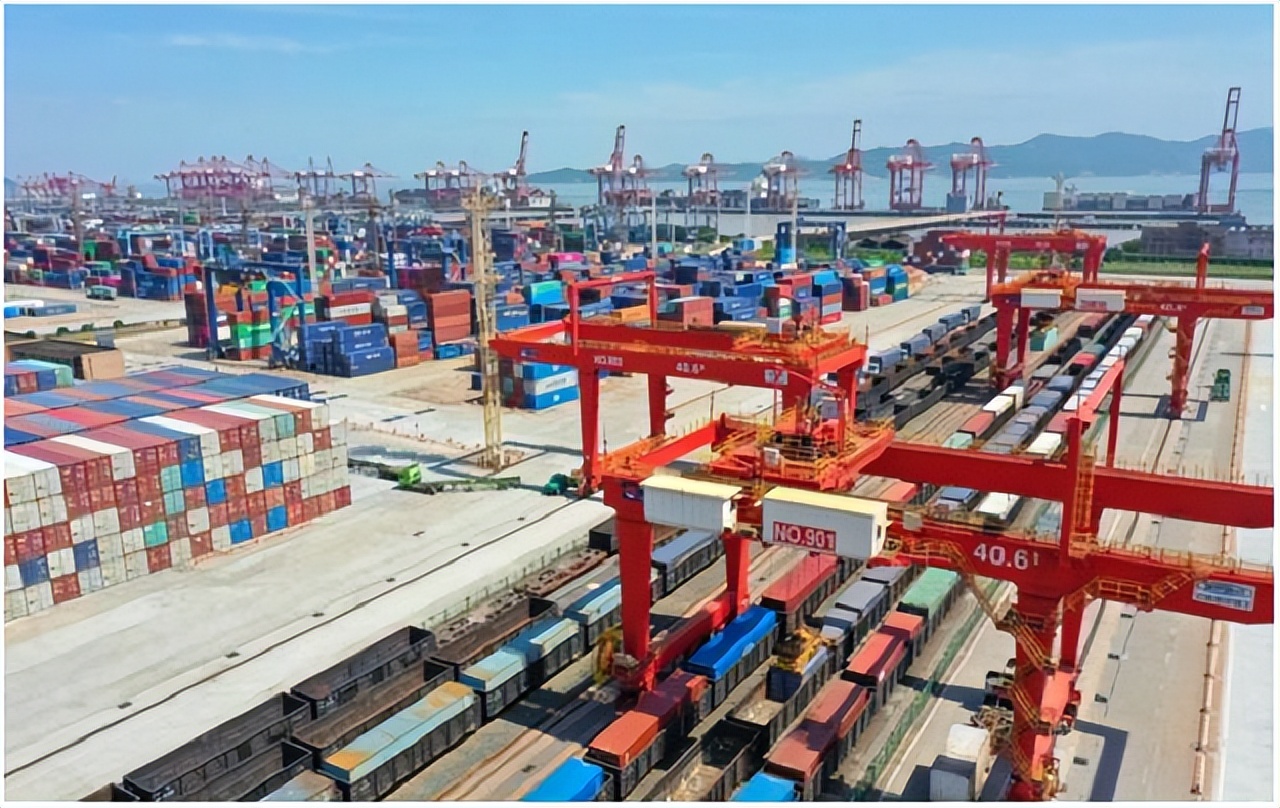 电力局老员工辞职入美籍，项目一投即中，99年忘拿的电脑揭开真相