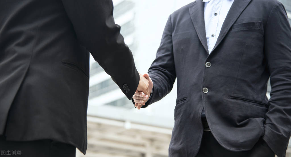 多年以前,我应聘到一个大厂做成品仓库主管,手下有28个人