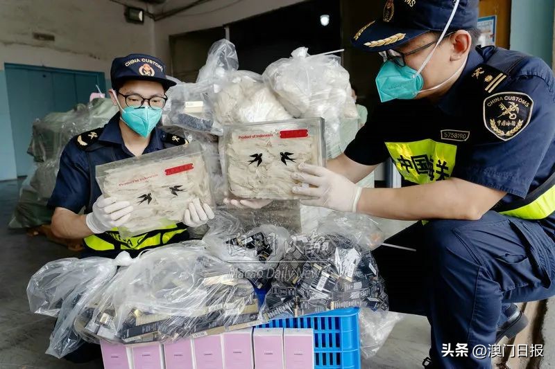 空集装箱暗格*私走**拱关检值四百三万燕窝香水唇膏