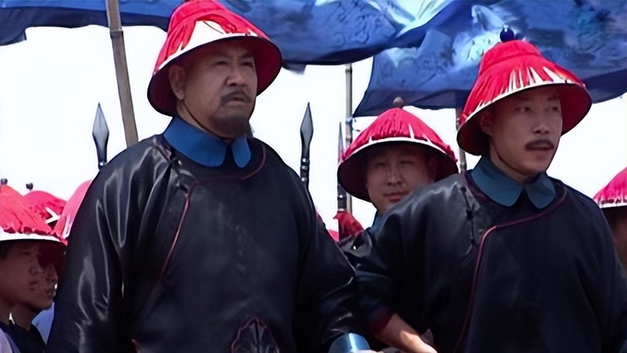 康熙轻易撤藩激怒了吴三桂,康熙为何撤藩吴三桂