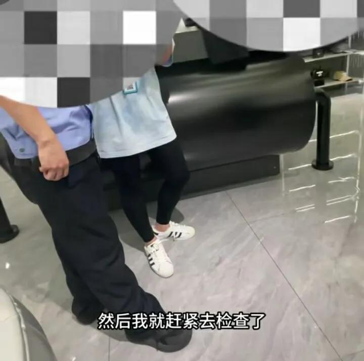 试衣服不慎掉地上被索赔后续,男子试衣服不慎掉地上事件