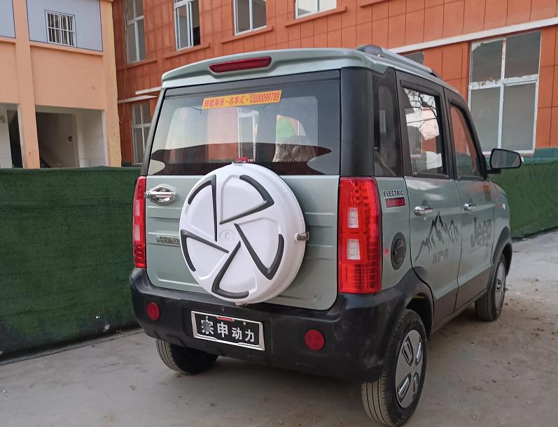 老年代步四轮车到底要不要驾照,不要驾照的老年代步四轮车有吗