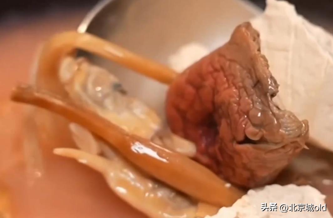 朝阳区驻京办餐厅，地道莆田菜，盘大碗儿深，深受北京土著喜爱