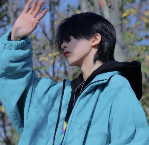 男神头像女生,男头一组优质的男生头像