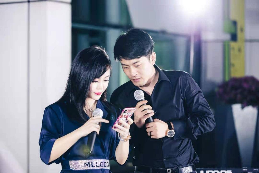 初瑞雪雪大坚持梦想，爱心助农搭好“振兴路”