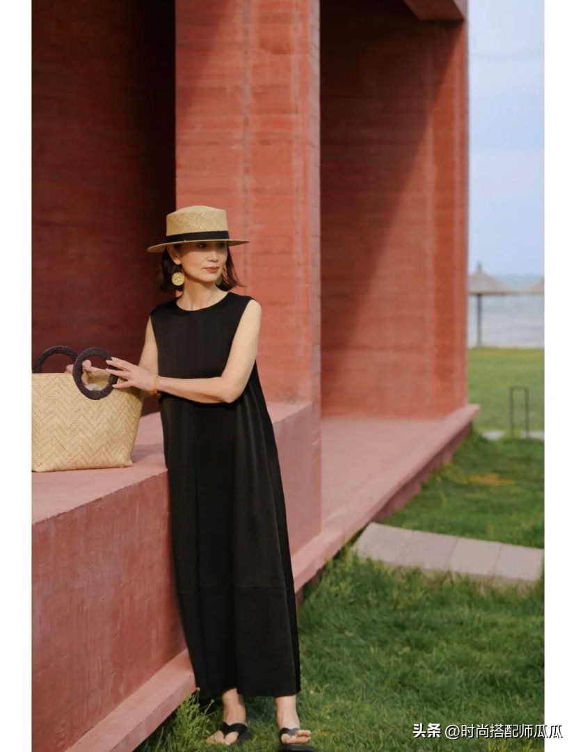 适合38-42岁穿的裙子气质大方显瘦,这几款套装裙上身显瘦又显高挑