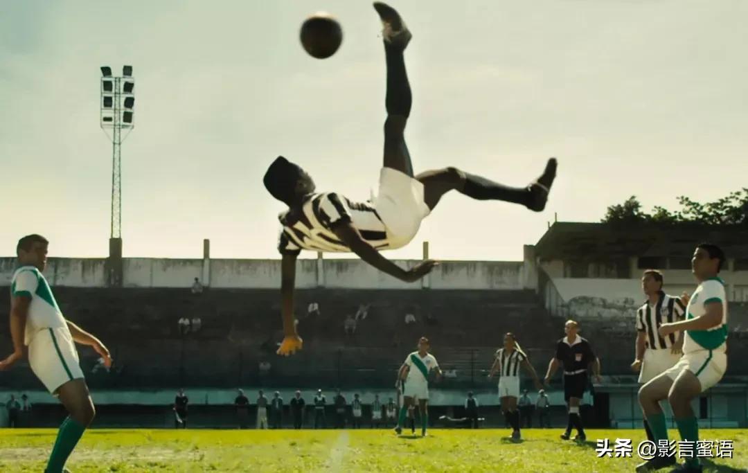 巴西球王贝利在世界杯打进几球,球王贝利2014年荣获终身成就奖