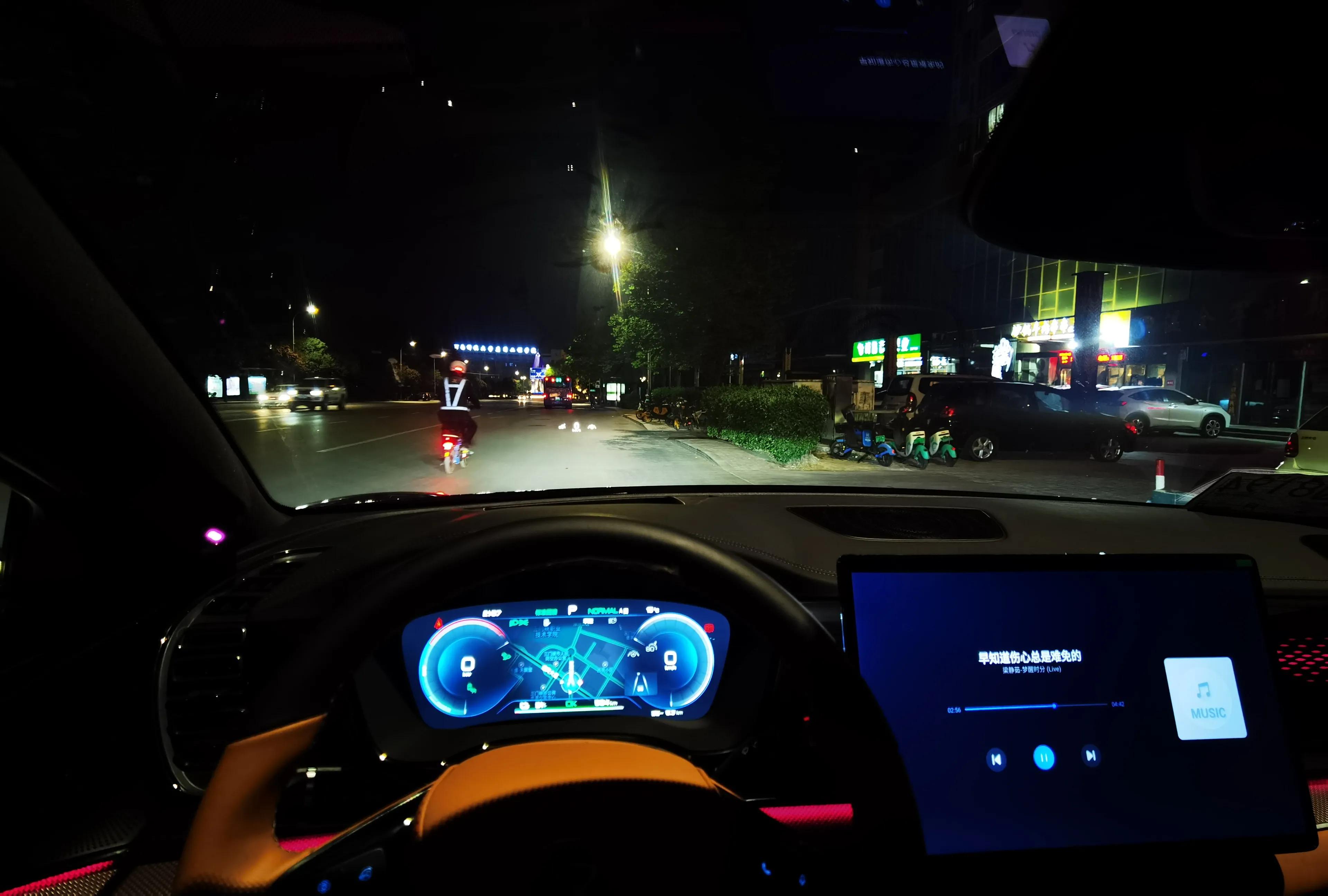 30万比亚迪汉是最快的吗,比亚迪汉30万这个车值吗