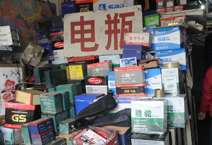 电动车铅酸电池和锂电池怎么区别,电动车电瓶铅酸和锂电池的区别