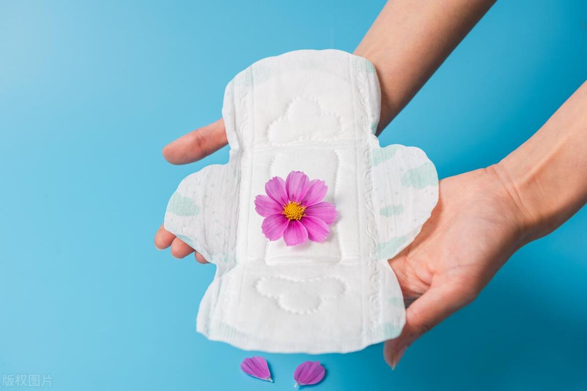 女性事后，可以直接用纸巾擦吗？2个原因，劝你停下抽纸的手