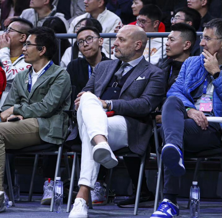 男篮新一届队员名单,男篮直播世预赛曾凡博