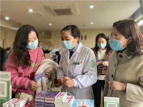 *人用成品**销量千亿，女性却是购买主力军，她们的秘密藏得太深