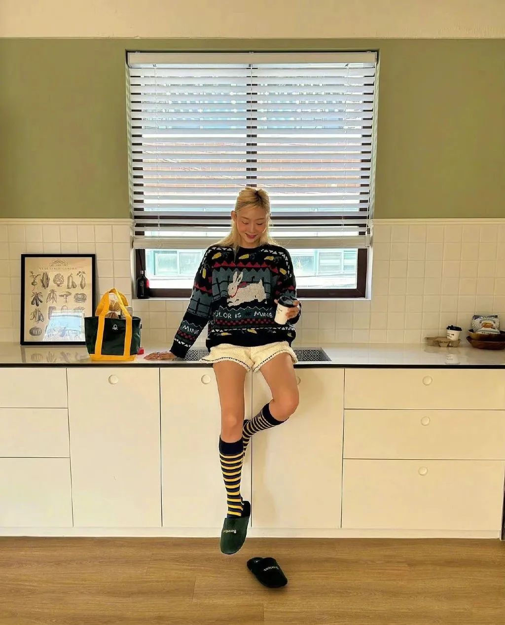 今年好看的毛衣穿搭,今年漂亮毛衣套装