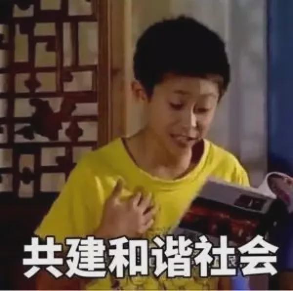 男教练辅助150kg深蹲,男教练辅助杠铃深蹲