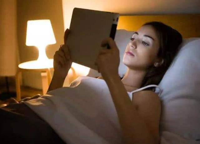 缓解失眠的十大食物,晚上失眠吃什么药可以助睡眠