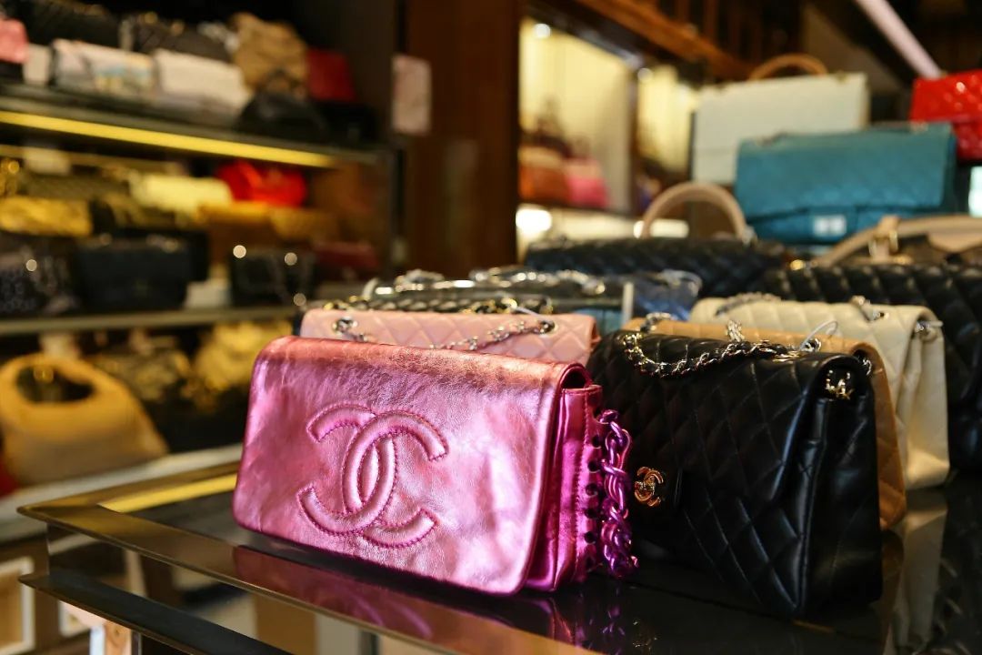 香奈儿经典款全线涨价最高达25%,香奈儿涨价7000仍遭疯抢
