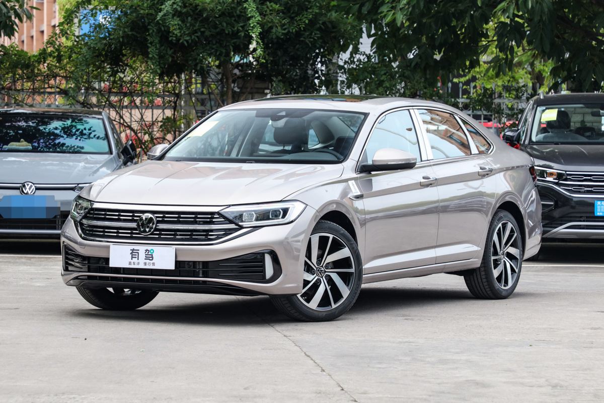 速腾1.6自舒实际油耗,13年速腾1.6自动油耗