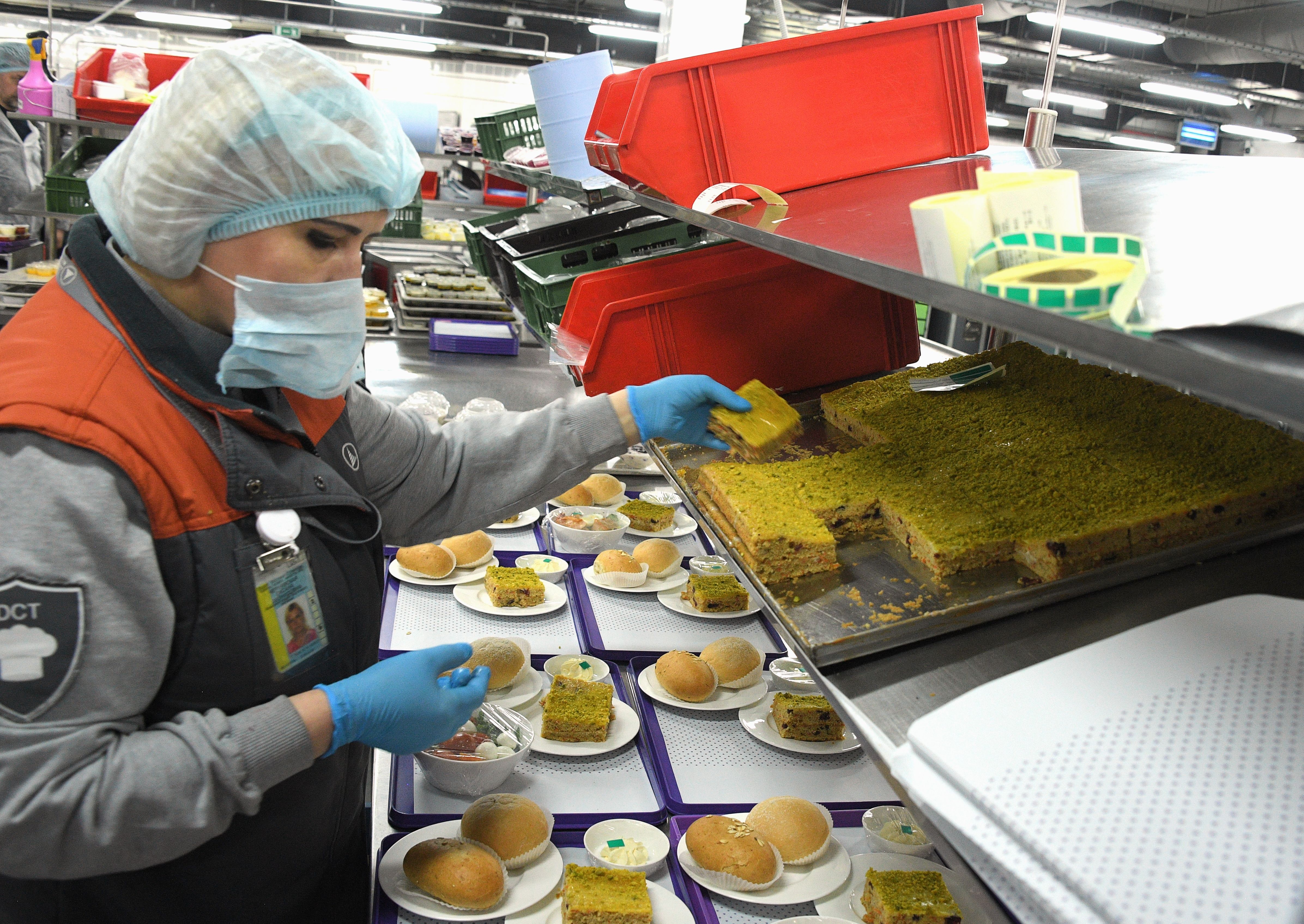 俄罗斯人感动落泪,俄罗斯人被中国人的行为感动到哭