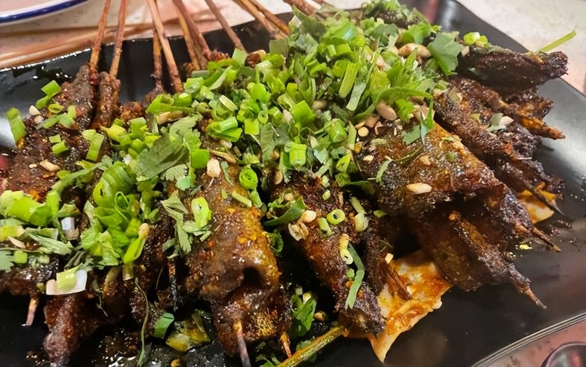 乐山必吃十大美食视频,说说你心目中乐山最好吃的烧烤