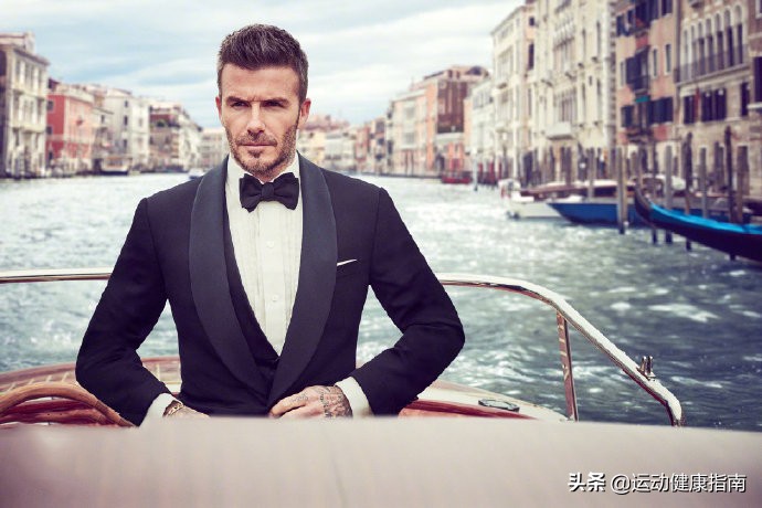 球场上奔跑的美好肉体,让女球迷疯狂的10大足球帅哥盘点,慎点哦