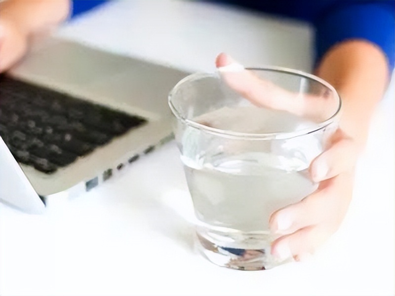 吃高嘌呤食物尿酸一般多久消失,哪些蔬菜嘌呤低尿酸高的人可以吃