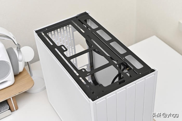 拆解华擎b760m,华擎b760m配合显卡