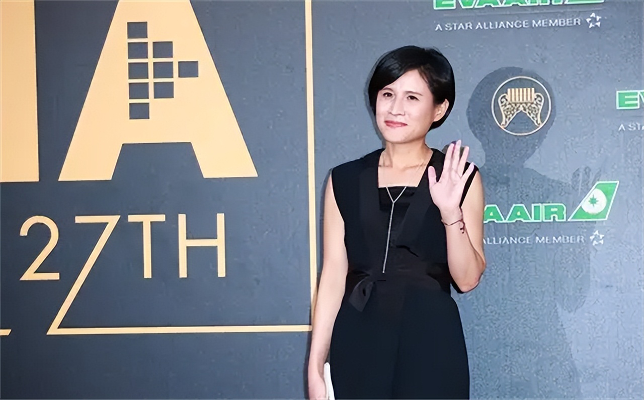 喊“*独台**”又在大陆做生意的人是谁？揭秘郑丽君老公