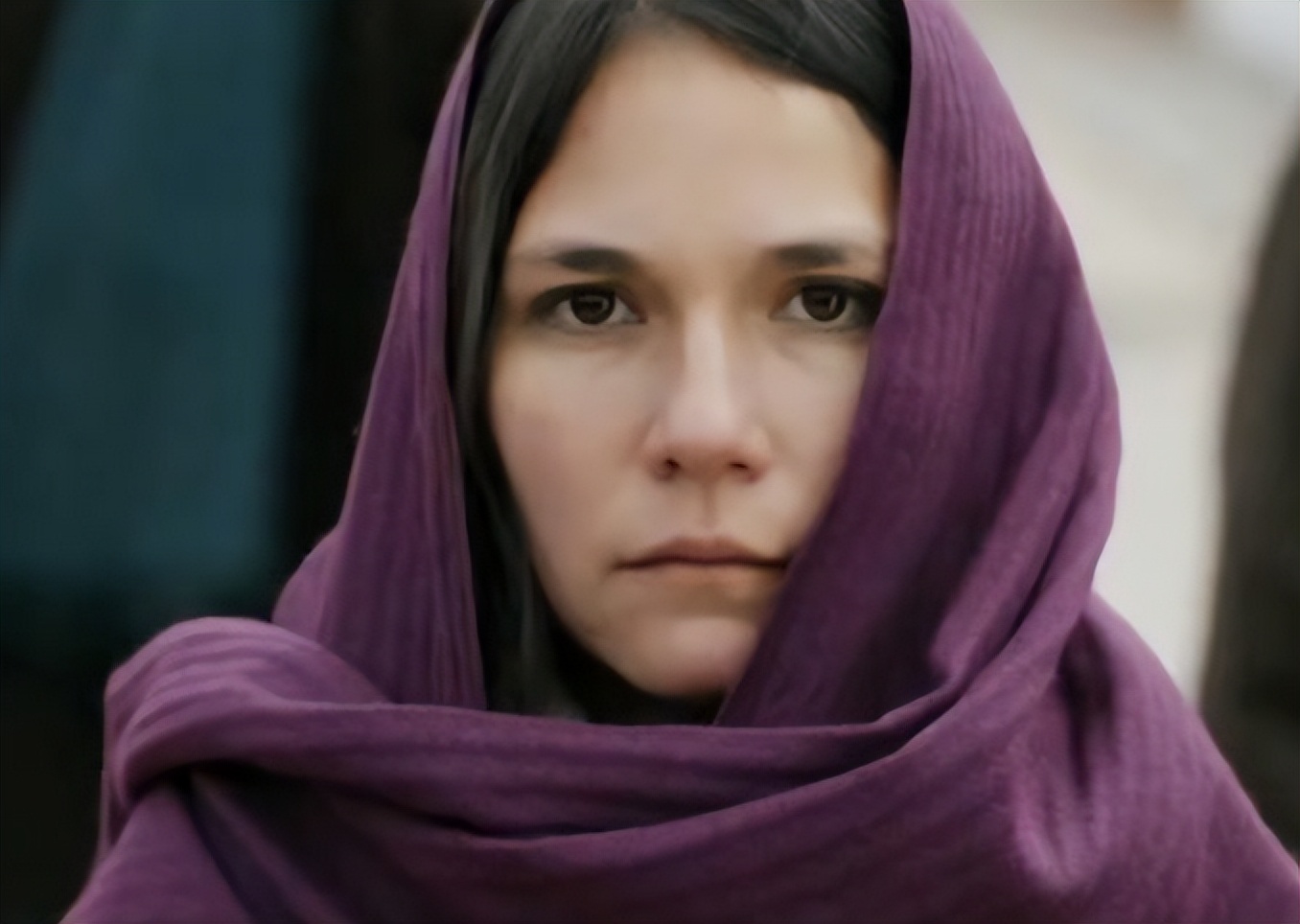 2004年，美国女孩入藏寻根，嫁农村小伙生3女儿，1条围巾卖1万元