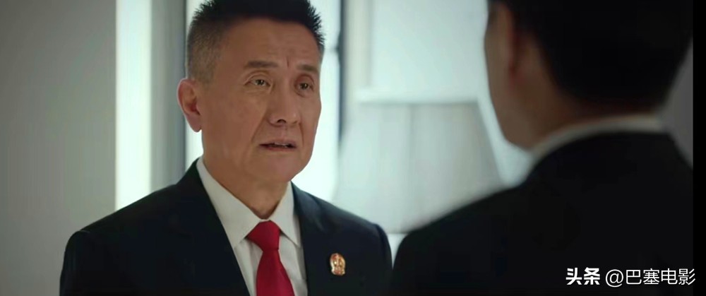 《底线》今晚开播，老戏骨云集，尺度惊人、剧情真实，能爆