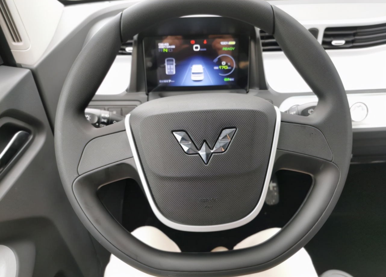 二手车1万以下五菱宏光miniev,最新款五菱宏光miniev售价